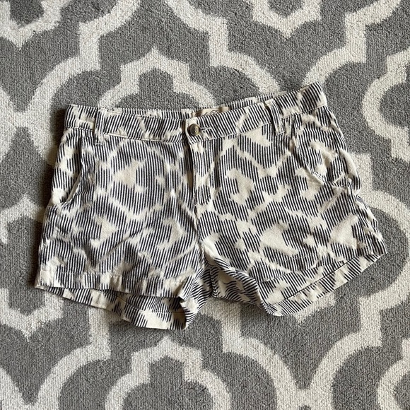 Lucky Brand Leela Ikat Print Short Cotton Midrise - Picture 2 of 7